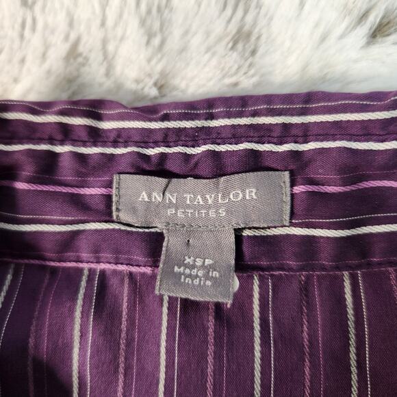 Ann Taylor Petites Long sleeve button up size XSP - Picture 2 of 3